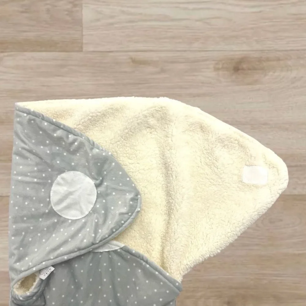 Infant Gender Neutral Baby Swaddle Sack 0-3 Months